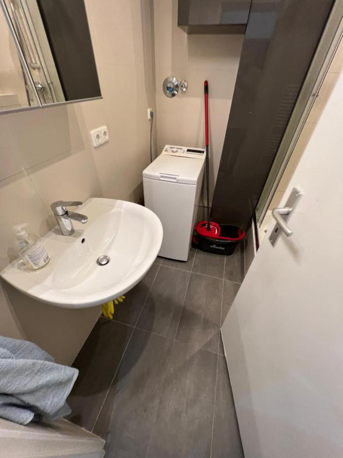 Apartment Fuer Familien, Freunde Oder Groessere Gruppen Bis Zu 8 Personen In Der Naehe Des Berliner Hauptbahnhofs ภายนอก รูปภาพ